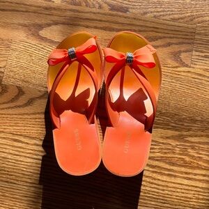 BRAND NEW Wedge Flip Flops by Guess - Sz 6